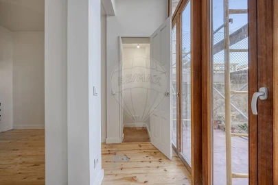 Apartamento T1 para Arrendamento em Paranhos