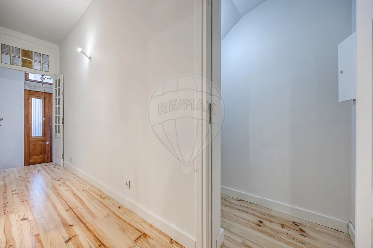 Apartamento T1 para Arrendamento em Paranhos Foto 10