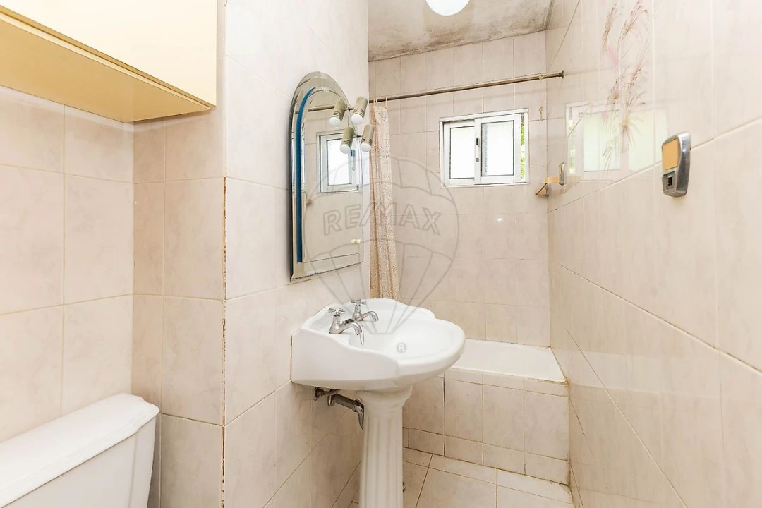 Apartamento T3 para Venda em Mafamude e Vilar do Paraíso Foto 12