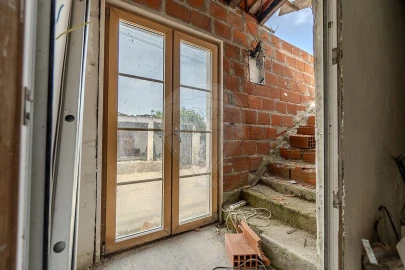 Moradia T2 para Venda em Santo Quintino