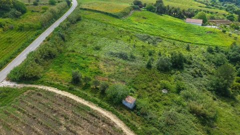 Terreno para Venda em Dois Portos e Runa