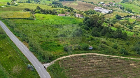 Terreno para Venda em Dois Portos e Runa