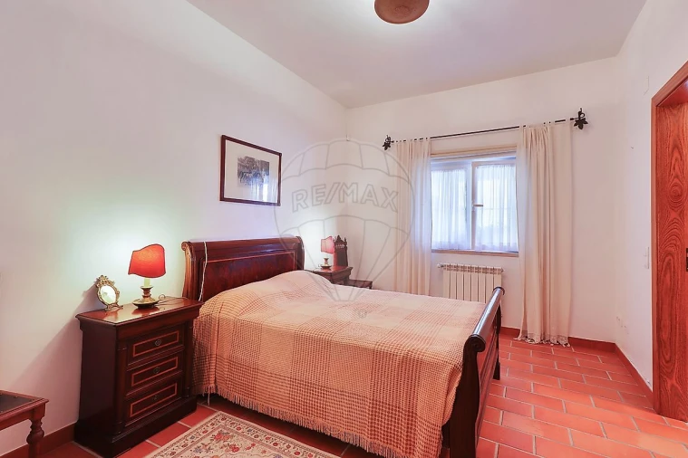 Moradia T4 para Venda em São João da Ribeira e Ribeira de São João Foto 24