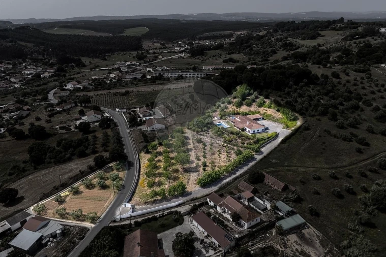Moradia T4 para Venda em São João da Ribeira e Ribeira de São João Foto 45