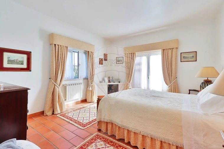 Moradia T4 para Venda em São João da Ribeira e Ribeira de São João Foto 16