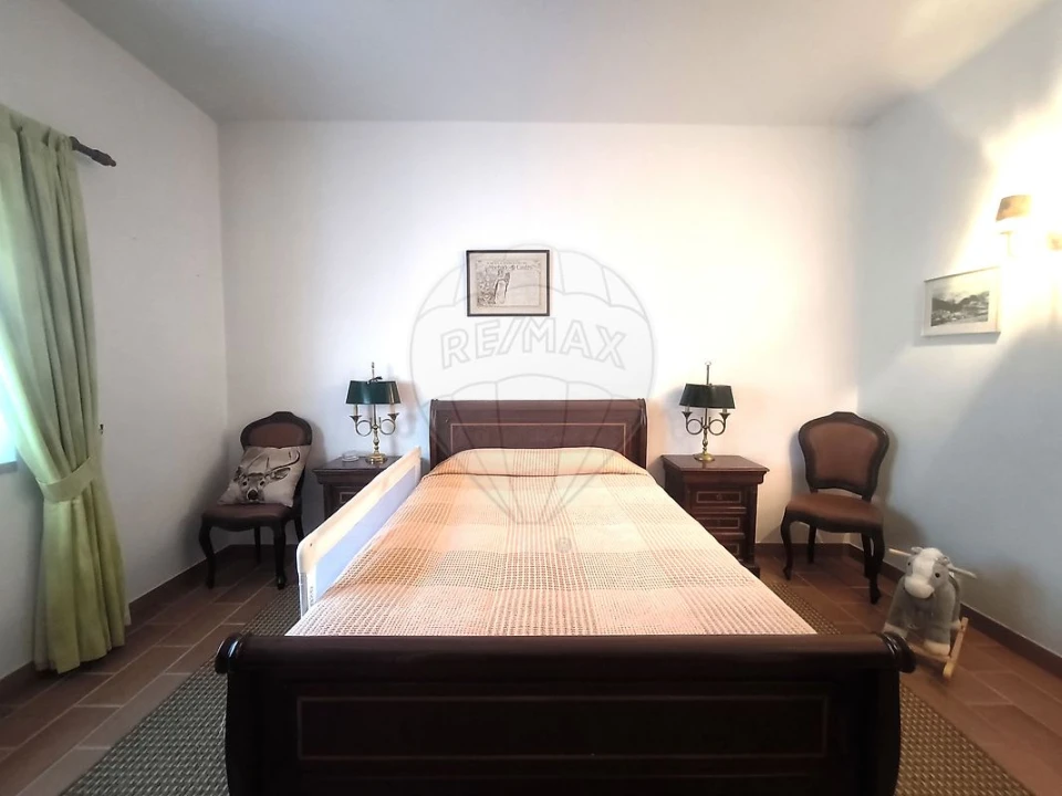 Moradia T4 para Venda em São João da Ribeira e Ribeira de São João Foto 29