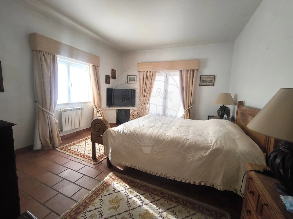 Moradia T4 para Venda em São João da Ribeira e Ribeira de São João Foto 18