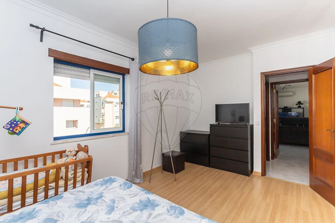 Apartamento T2 para Venda em Moita Foto 9