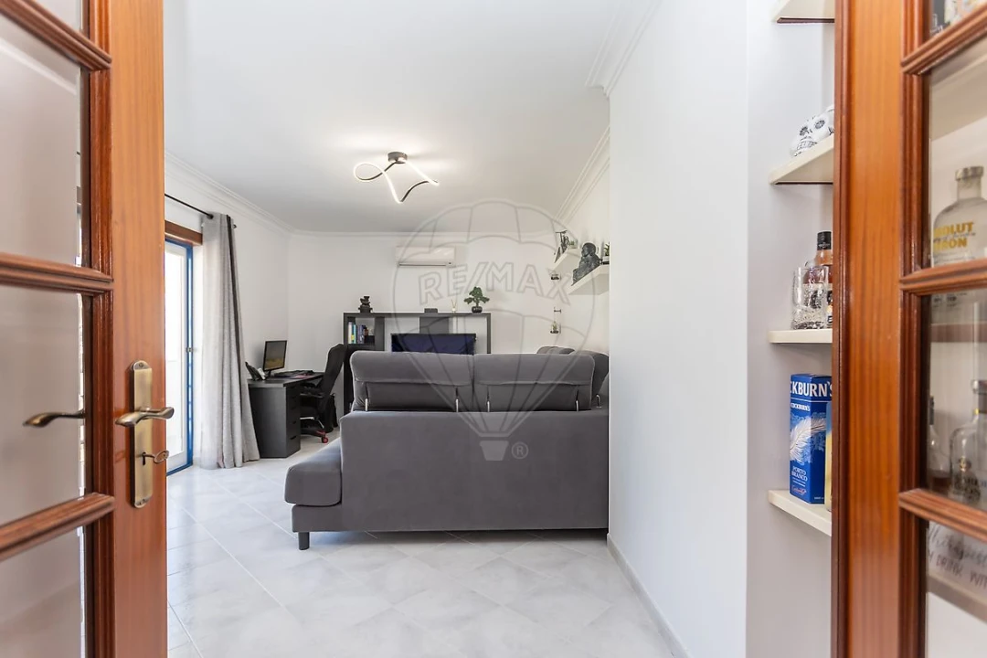 Apartamento T2 para Venda em Moita Foto 16