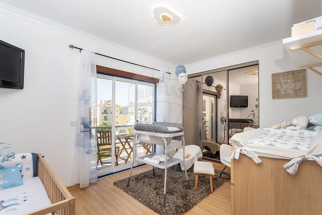 Apartamento T2 para Venda em Moita Foto 32