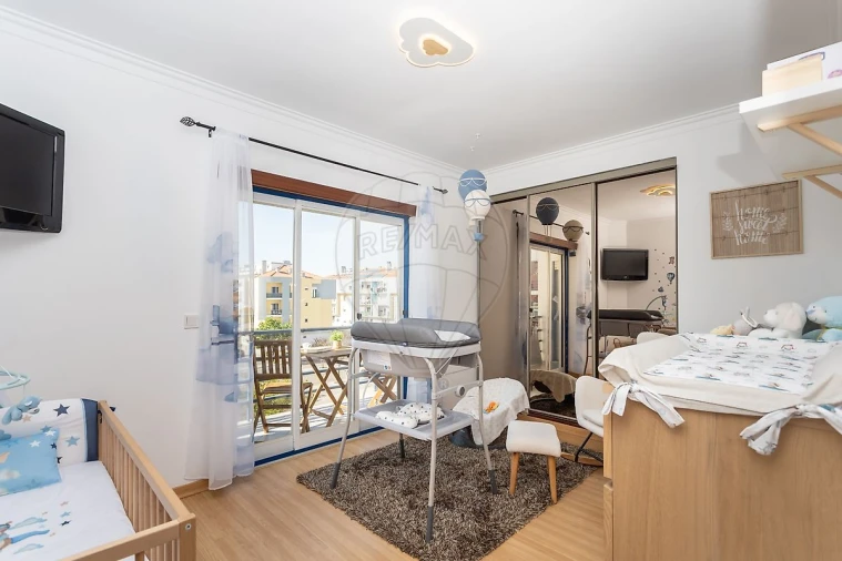 Apartamento T2 para Venda em Moita Foto 32