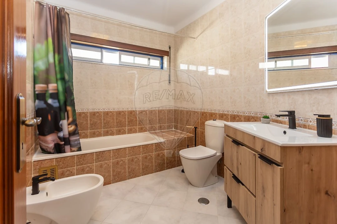 Apartamento T2 para Venda em Moita Foto 15