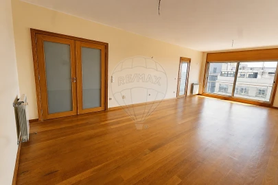Apartamento T2 para Venda em Cidade da Maia