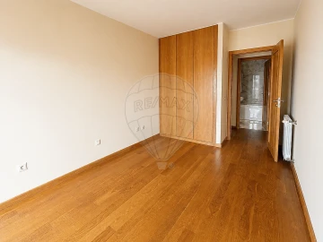 Apartamento T2 para Venda em Cidade da Maia