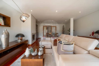 Moradia T3 para Venda em Coronado (São Romão e São Mamede)