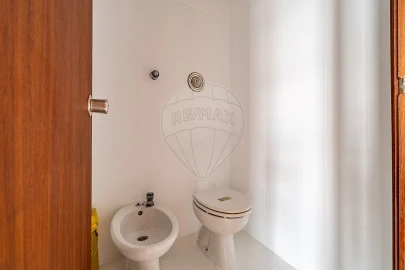 Escritório para Venda em Cidade da Maia