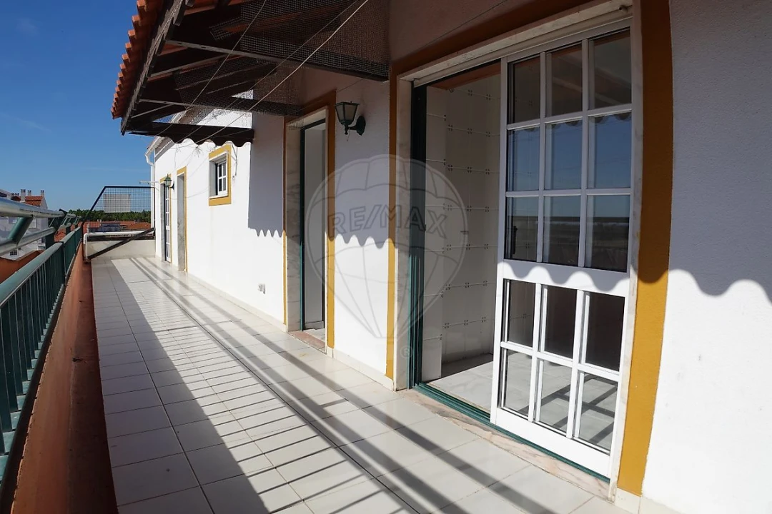 Apartamento T3 para Venda em Pinhal Novo Foto 3