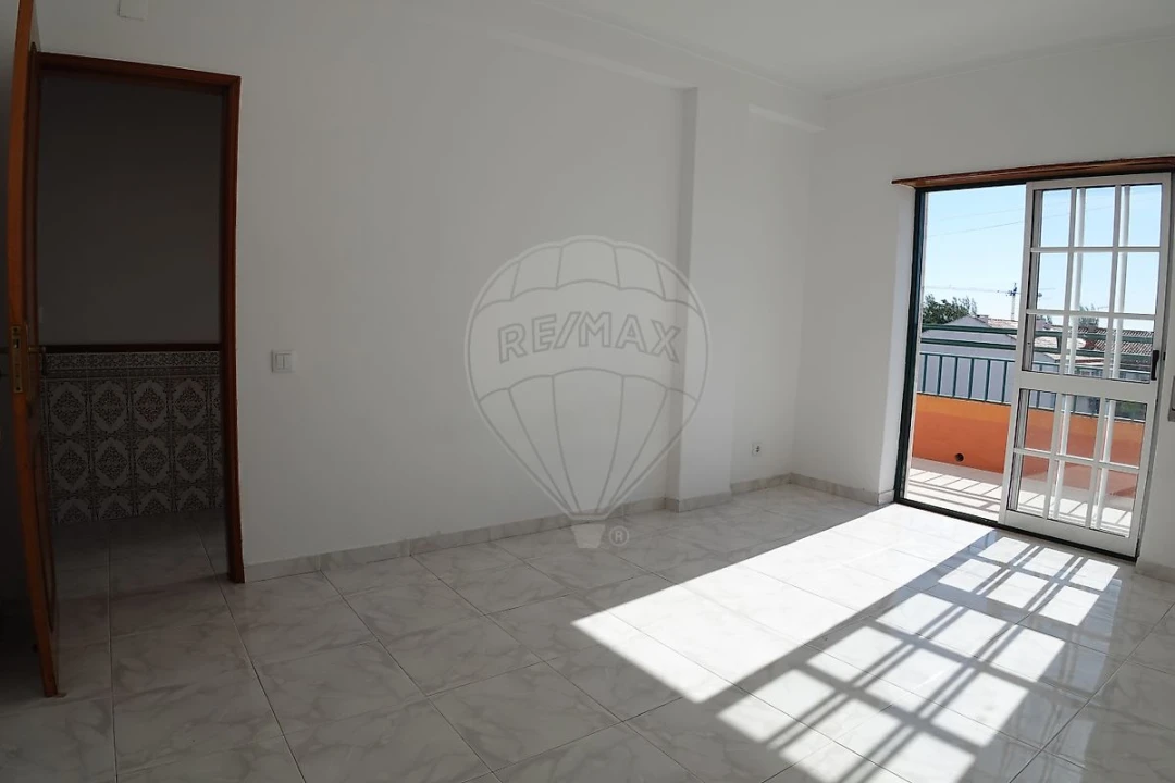Apartamento T3 para Venda em Pinhal Novo Foto 24