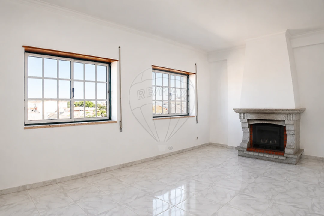 Apartamento T3 para Venda em Pinhal Novo Foto 7