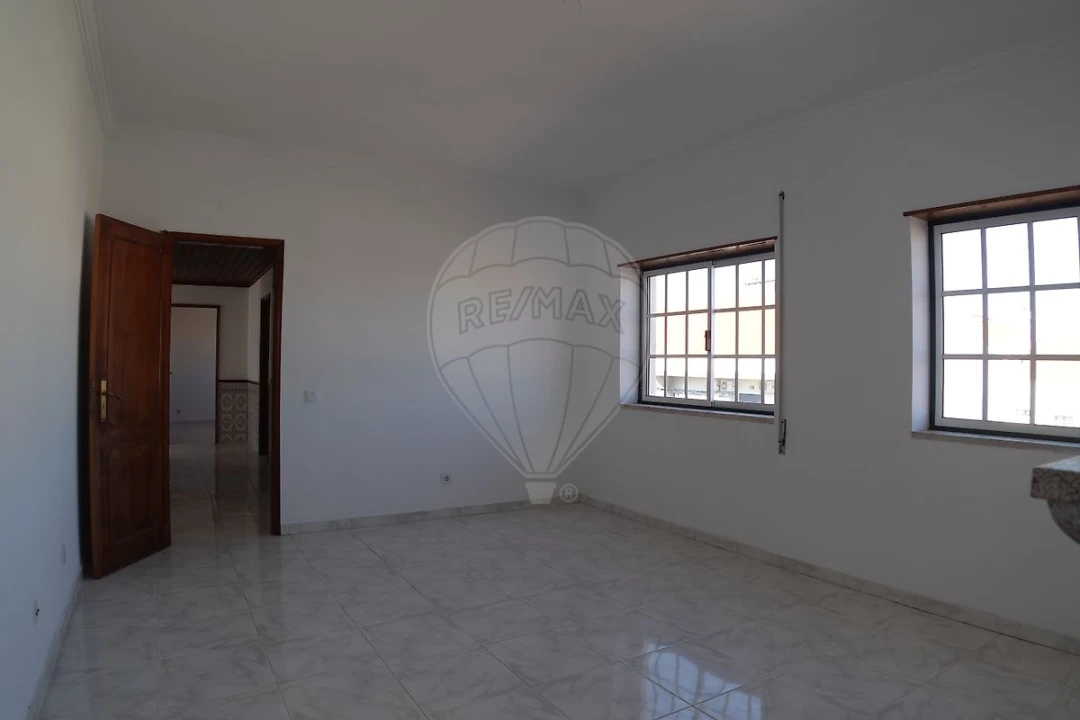 Apartamento T3 para Venda em Pinhal Novo Foto 11