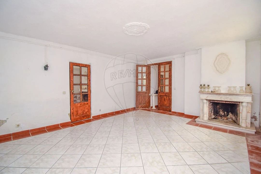 Moradia T2 para Venda em Colares Foto 8