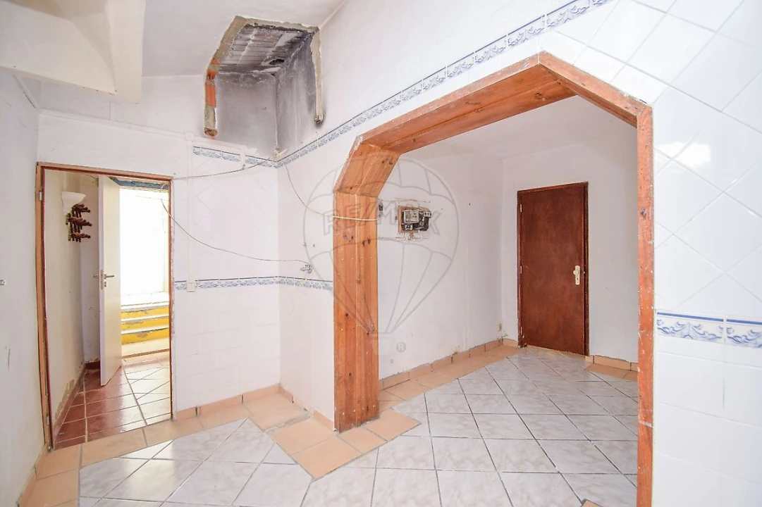 Moradia T2 para Venda em Colares Foto 2