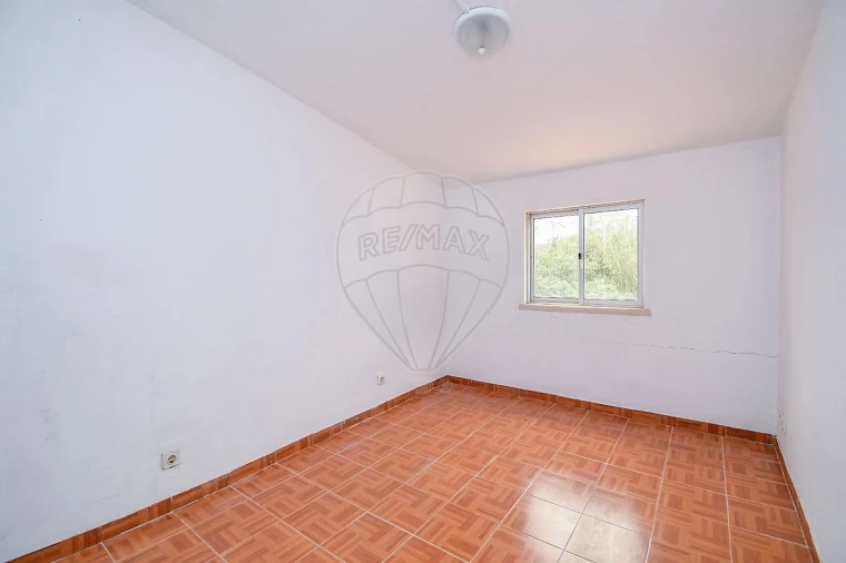 Moradia T2 para Venda em Colares Foto 15