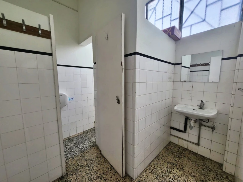 Armazém para Arrendamento em Folgosa Foto 15