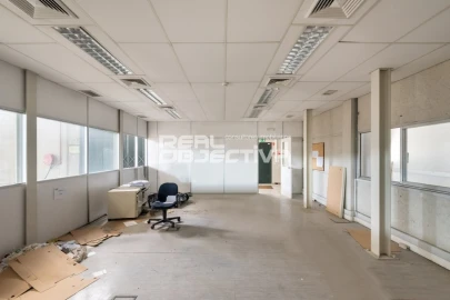 Armazém para Arrendamento em Folgosa