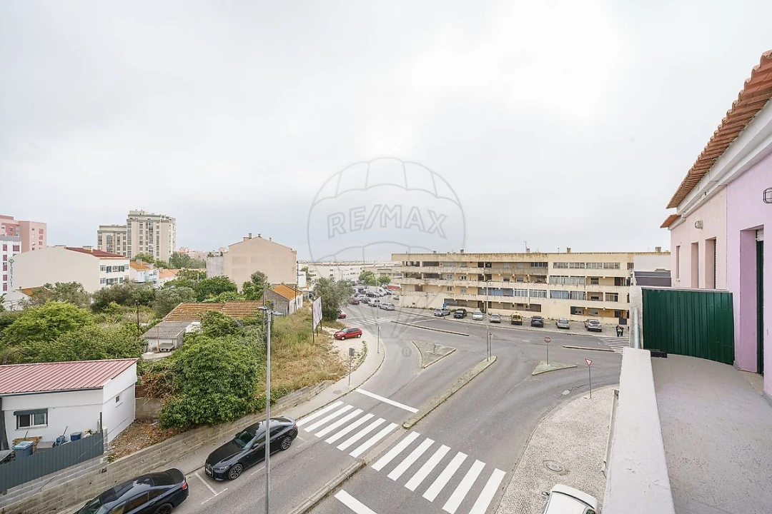 Apartamento T2 para Venda em União das Freguesias de Setúbal Foto 15