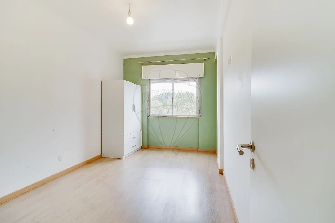 Apartamento T2 para Venda em Mina de Água Foto 3