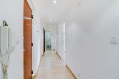 Apartamento T2 para Venda em Mina de Água