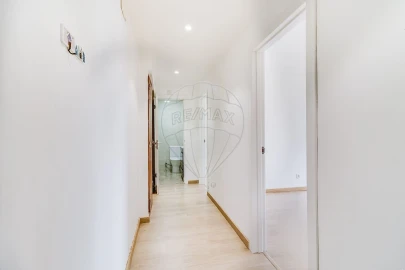 Apartamento T2 para Venda em Mina de Água