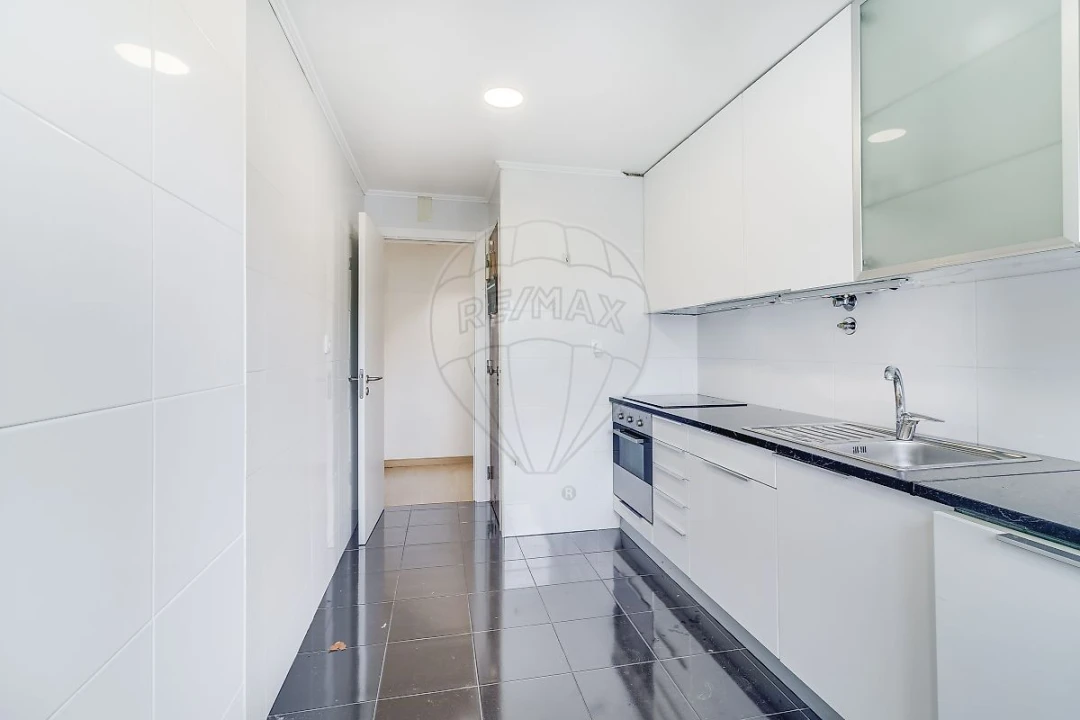 Apartamento T2 para Venda em Mina de Água Foto 8