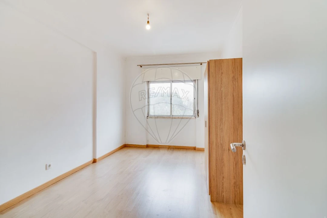 Apartamento T2 para Venda em Mina de Água Foto 17