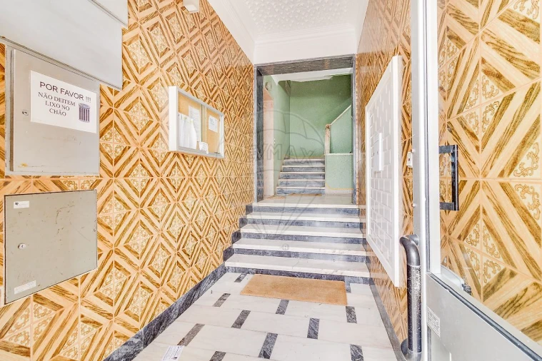 Apartamento T2 para Venda em Mina de Água Foto 13