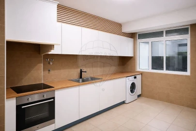 Apartamento T2 para Venda em Queluz e Belas