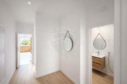 Apartamento T2 para Venda em Queluz e Belas