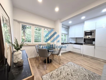 Apartamento T2 para Venda em Benfica