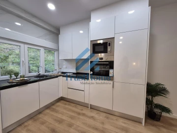 Apartamento T2 para Venda em Benfica