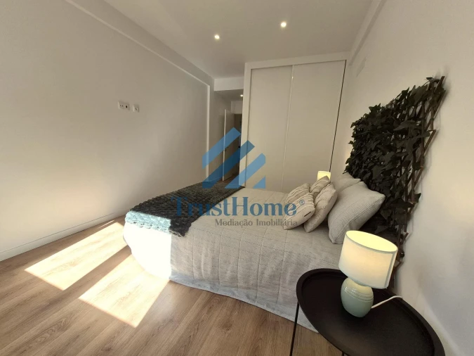 Apartamento T2 para Venda em Benfica Foto 13