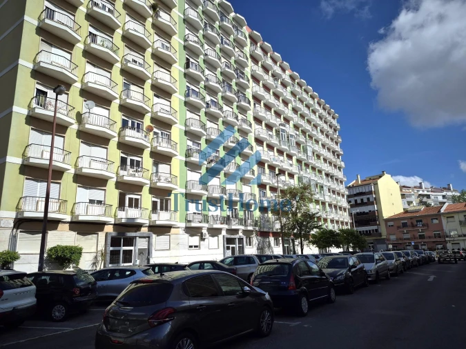 Apartamento T2 para Venda em Benfica Foto 29