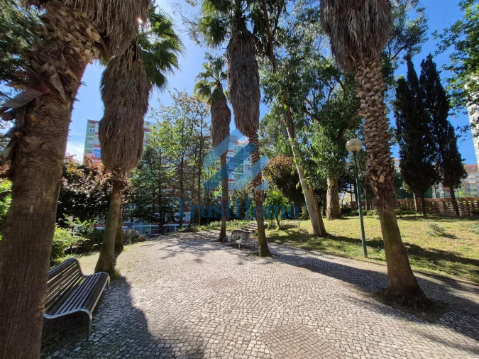 Apartamento T2 para Venda em Benfica Foto 32