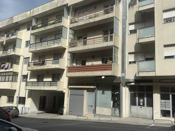 Apartamento T3 para Venda em Braga (Maximinos, Sé e Cividade)