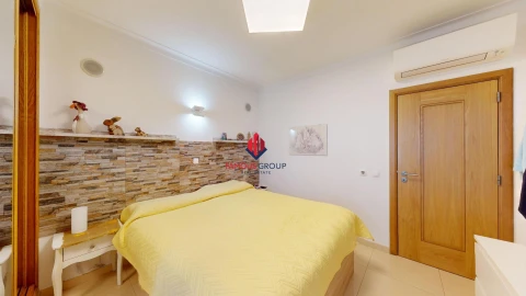 Apartamento T1 para Venda em Ferragudo