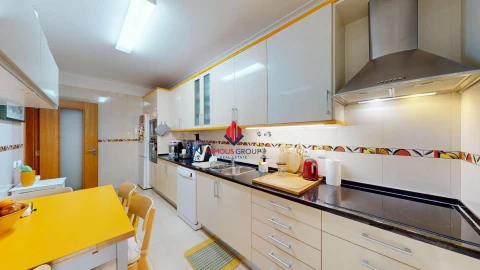 Apartamento T1 para Venda em Ferragudo