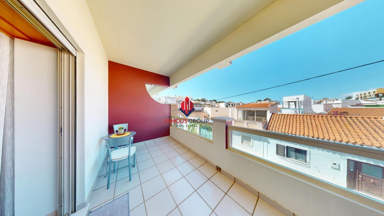 Apartamento T1 para Venda em Ferragudo Foto 1