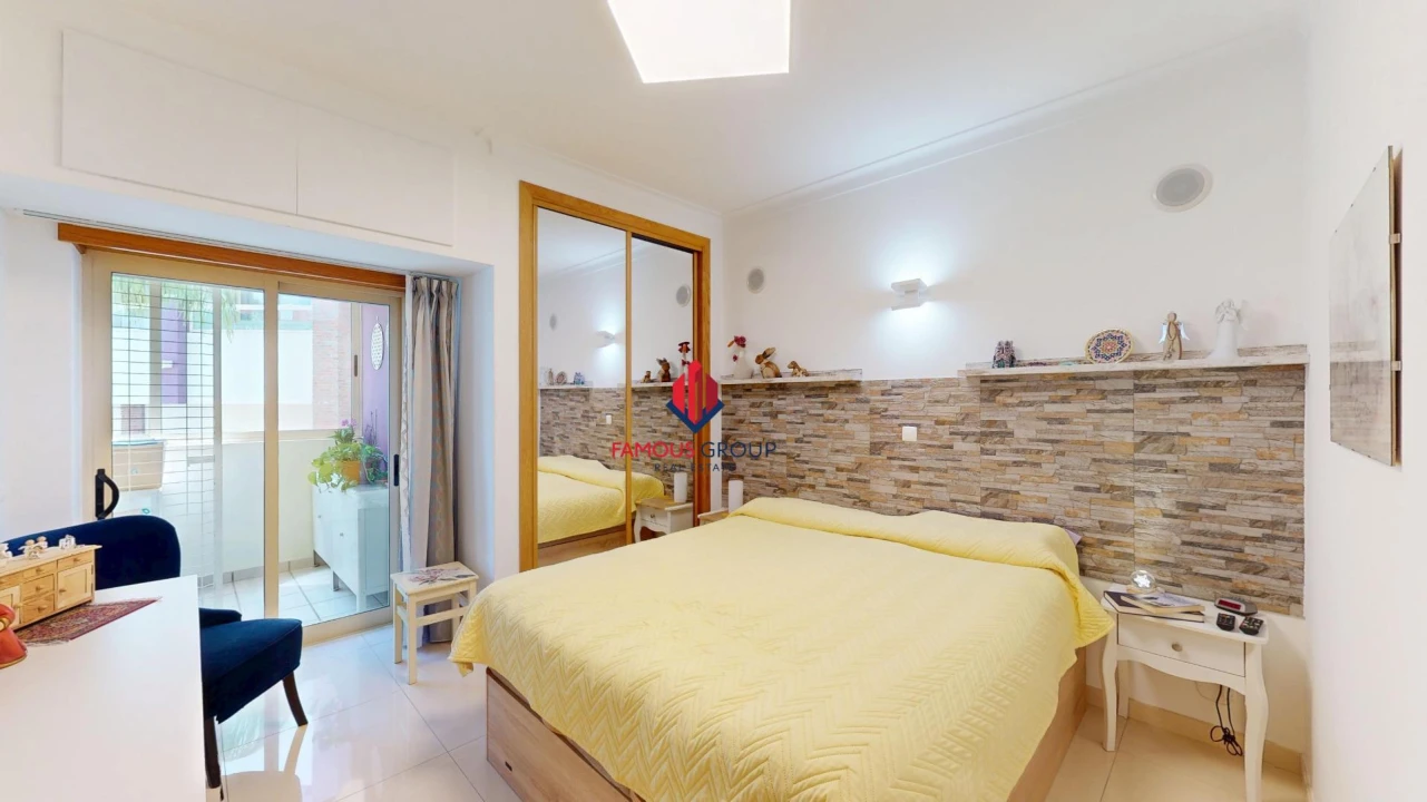 Apartamento T1 para Venda em Ferragudo Foto 13