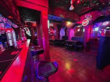 Prédio para Venda em Lagos (São Sebastião e Santa Maria)