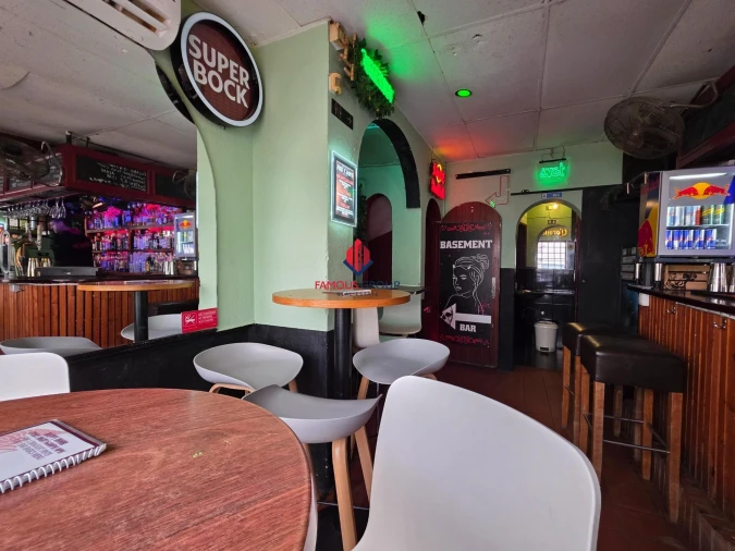 Prédio para Venda em Lagos (São Sebastião e Santa Maria) Foto 12